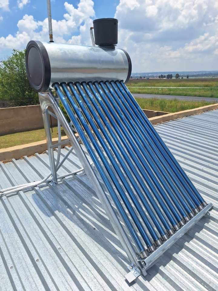 Solar water heater
